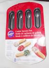 070896064165 Wilton Cookie Spoons Pan