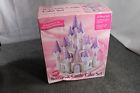 070896319104 Wilton 32 Piece Romantic