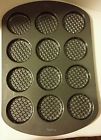 2105-0625 Wilton 12 Cavity Round 070896706256