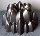 2105-1147 Wilton Dimensions Decorative Bakeware