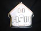 2105-2070 Wilton Standup Gingerbread Cottage