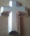 2105-2509 Wilton Cross Cake Pan 070896225122 2105-2509 Wilton Cross Cake Pan 070896225122