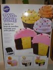 2105-7783 Wilton Cupcake Pan Set Makes Cupcakes 070896377838