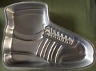 502-1964  Wilton Superstar Tennis Jogging Running Sneaker Shoe Cake Pan Used