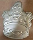 502-3681 Wilton Vintage Donald Duck Gift Cake Pan Disney Baking Mold