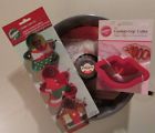5192021 Farberware Wilton Fluted Tube Pan Lips Gingerbread Cookie Cutters New