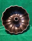 90035 Berghoff Bundt Cake Pan Mold Keeper Green Non 4552163590035