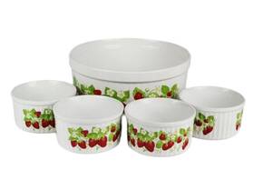 Action Industries 033274210196 Vintage Strawberry Bakeware Stoneware Set Of 4 Ramekins And Souffle Dish