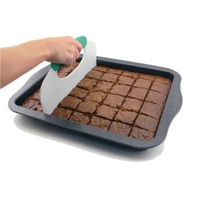 Berghoff 413821039701 Perfect Slice 14 Inch Cookie Sheet With Tool Black