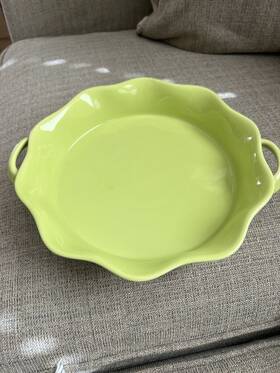 900551-g Bia China Cordon Bleu Wavy Collection Green Round Baker With Handles