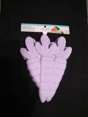 Celebrate It 195158830996 Easter - Carrot Silicone Cake Mold 10 Inch X 8 2