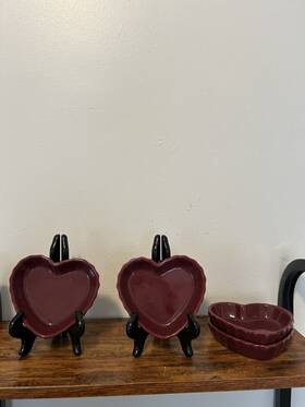93-hqp11 Chantal 93-hb08 Ceramic Heart Set Of 4 Fluted Baking Dish 3.5 Oz Burgundy 93-hqp11/4