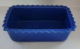93-lfr Chantal Blue 22 Ruffle Edge Stoneware Loaf Pan 1.5 Quart