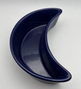 93-mo12 Chantal 1 Cup Dark Blue Baking Dish Ramekin Moon Crescent Shape 93-mo12 Chantal 1 Cup Dark Blue Baking Dish Ramekin Moon Crescent Shape