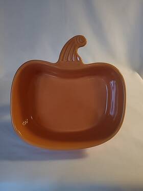 93-pm15 Chantal Orange Pumpkin Baking Dish 3 Cup Capacity Holiday Stoneware