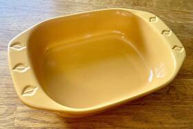 93-rt22-dlf Chantal Ceramic Casserole Baking Dish 1.75 Qt 8.5 Inch X 6.5 2.5 Euc 93-rt22-dlf Chantal Ceramic Casserole Baking Dish 1.75 Qt 8.5 Inch X 6.5 2.5 Euc
