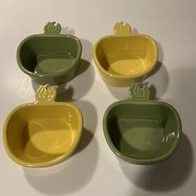 93-tm12 Chantal 4 Yellow/green Onion/garlic Shaped Ceramic Ramekins 8 Oz 93-tm12 Chantal 4 Yellow/green Onion/garlic Shaped Ceramic Ramekins 8 Oz