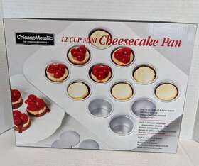 Chicago Metallic 070687771227 12-cup Mini-cheesecake Pan 14-inch-by-10.5-inch Brand New Chicago Metallic 070687771227 12-cup Mini-cheesecake Pan 14-inch-by-10.5-inch Brand New