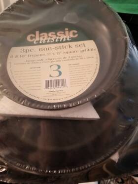 M054511 Classic Cuisine Non-stick 3pc Set 8 Inch And 10 Frypans 11 Square Griddle Black M054511 Classic Cuisine Non-stick 3pc Set 8 Inch And 10 Frypans 11 Square Griddle Black