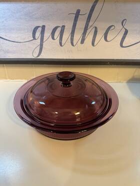 V-32-b Corning Cranberry Visions Cookware 1.5 Quart Casserole Dish With Lid Round Euc