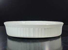 Mw-85 Corningware French White F-4-b 2.5 L Oval Casserole Dish Vintage Open Bakeware