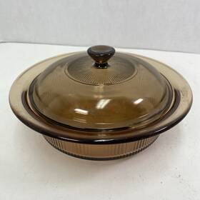 V-31-b Corningware Visions Cookware By Corning 1 Quart Casserole W Lid Amber Ribbed V-31-b Corningware Visions Cookware By Corning 1 Quart Casserole W Lid Amber Ribbed