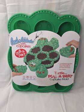 Create N Celebrate 015388014907 Turtle Pull A Part Cupcake Mold 12 Individual Cupcakes Easy Release Fda Approved