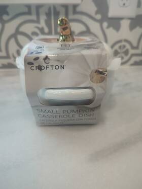 Crofton 099100316353 New Small White Pumpkin Fall Casserole Dish .8 Quart Oven Safe