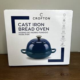 850824 Crofton Cast Iron Bread Oven 9 Inch Enameled Sealed Induction Blue New