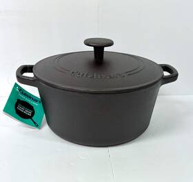 Cips650-25 Cuisinart Chefs Classic 5 Quart Pre Seasoned Cast Iron Round Casserole With Cover Cips650-25 Cuisinart Chefs Classic 5 Quart Pre Seasoned Cast Iron Round Casserole With Cover