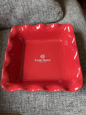 Emile Henry 289313320877 France Cerise Red 9.5 Inch Square Ruffled Pie Baking Dish New