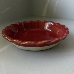 6131 Emile Henry France Red Ruffle Pie Baking Dish 10 Inch Diameter