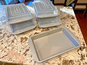 Farberware 631899521811 Set Of 4 Nonstick Bakeware Baking/cake Pan With Lid 9 Inch X 13