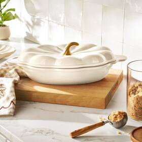 Pw45007796141hh Gibson Overseas Inc. Pioneer Woman 3 Quart Pumpkin Stoneware Casserole Baking Dish W Lid Linen