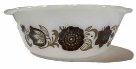 J510 Glasbake 1quart Milk Glass Casserole Bowl 76 Usa