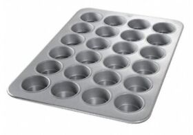 000lb5 Gold Coast Giant Non-stick 24 Cup Muffin Pan Xl 21.5 X 15.5 In New 000lb5 Gold Coast Giant Non-stick 24 Cup Muffin Pan Xl 21.5 X 15.5 In New