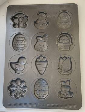 8958 Good Cook Sweet Creations Spring Easter Cookie Molds Baking Pan - Excellent Condition