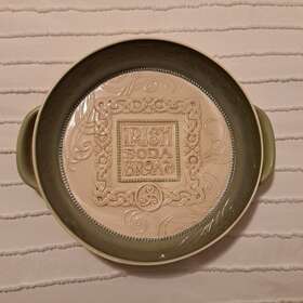 Grasslands Road 048419727552 Irish Soda Bread Dish Embossed Ceramic Celtic 9 Inch Grasslands Road 048419727552 Irish Soda Bread Dish Embossed Ceramic Celtic 9 Inch