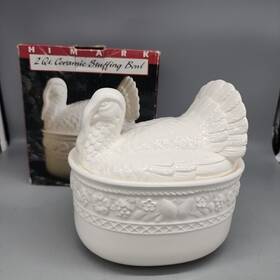 Himark 070515782364 Turkey Stuffing Bowl With Cover Oven/microwave Safe 2 Quart White 1995 Japan
