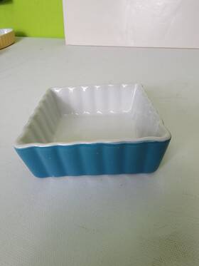 28282 Housewares International Mini Square Fluted Baking Dish Blue White