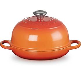 Le Creuset 024147325796 Signature Enameled Cast Iron 1 3/4 Quart 9 1/2 Inch Bread Oven New - Flame
