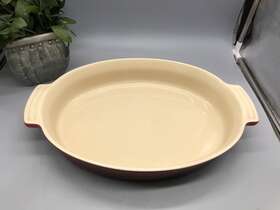 Le Creuset 024147908418 14 Inch Oval Baking Dish Cherry Red