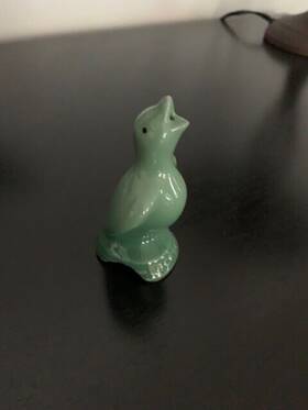 12935 Le Creuset Rare 3 1/2 Inch Pie Bird Baking Funnel / Palm Green Discontinued Color