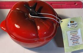 3160-08-67 Le Creuset Petite Tomato Casserole Stoneware Red 8 Oz Microwave Safe