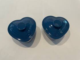 Le Creuset 501409100006 Dark Lot 2 Blue Heart Shape Miniature Covered Ramekin Stoneware Lid