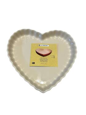 Le Creuset 630870047319 Nib New Stoneware Fluted Heart Tart Pie Baking Dish Cherry Red 11.5 Inch