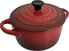 Le Creuset 630870055154 Mini Round Cocotte 14cm Red New In Box/unused Le Creuset 630870055154 Mini Round Cocotte 14cm Red New In Box/unused