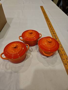 Le Creuset 630870078382 3 Petite Mini Round Casserole Cocotte Lidded Dish Red Le Creuset 630870078382 3 Petite Mini Round Casserole Cocotte Lidded Dish Red