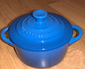 Le Creuset 630870089258 New No Box Marseille Blue Mini Cocotte Round Dutch Oven Crock Little