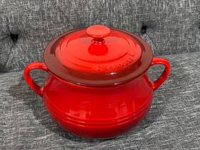 Le Creuset 630870089715 La 4.5 Quart Bean Soup Pot Cerise Red Heritage Collection